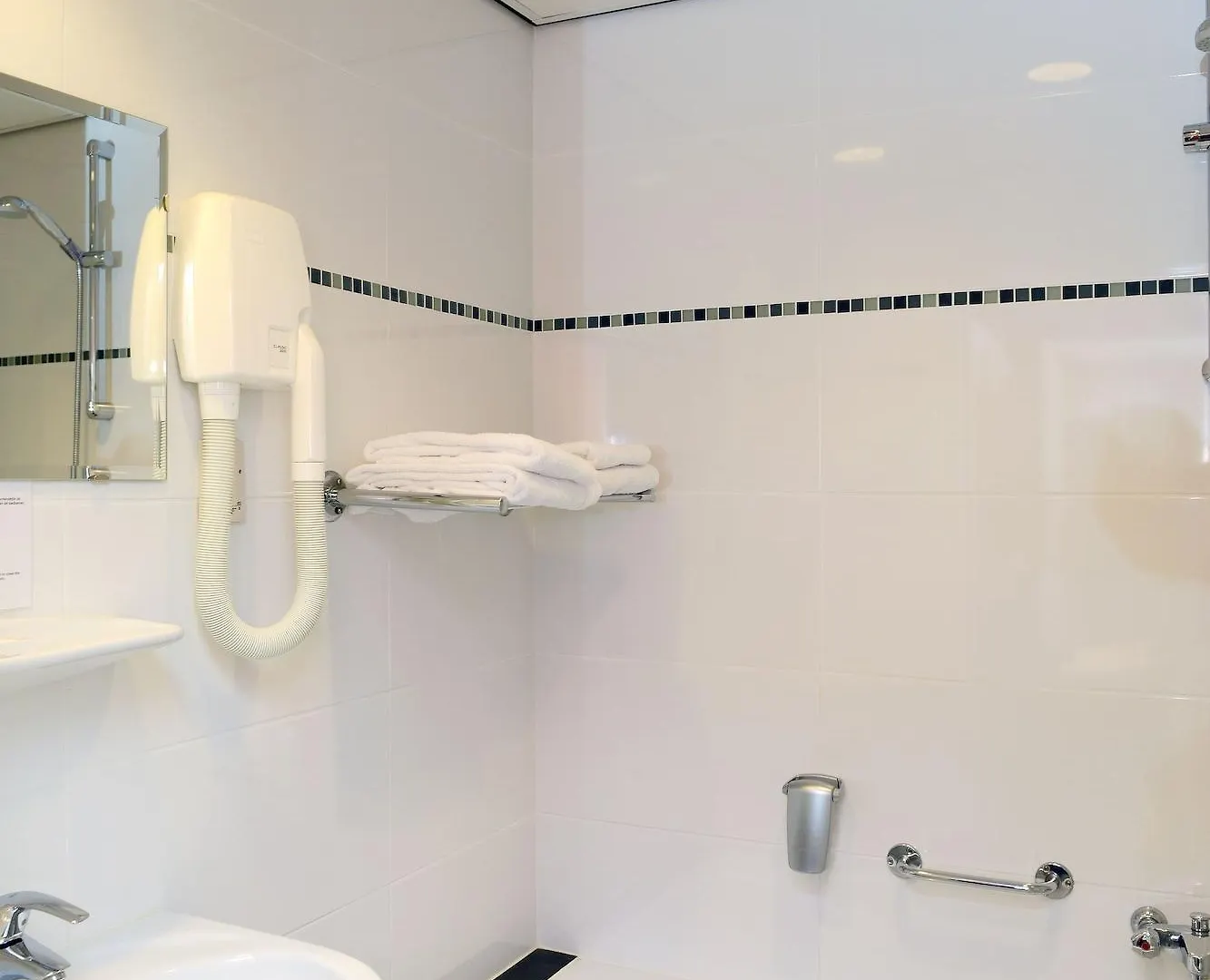 Amrâth Hotel Eindhoven 3*,